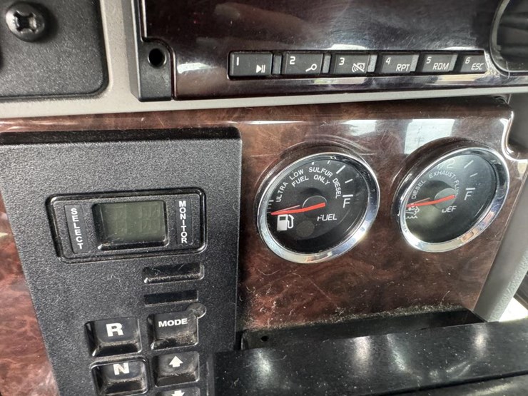 2019-kenworth-t270-image-66
