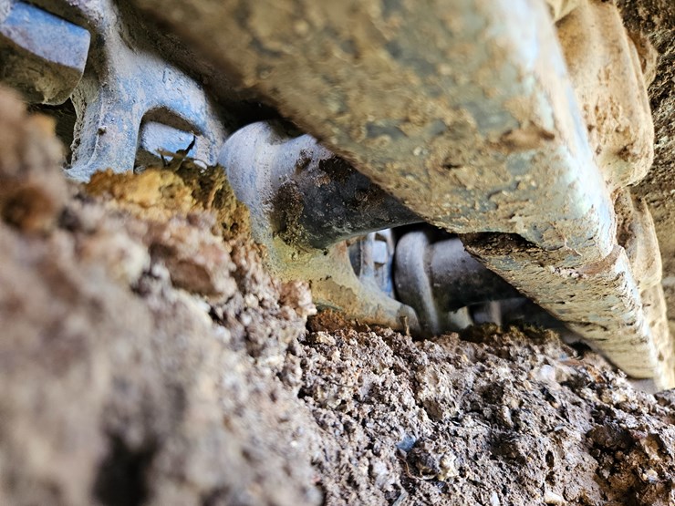 2017-caterpillar-336f-image-92