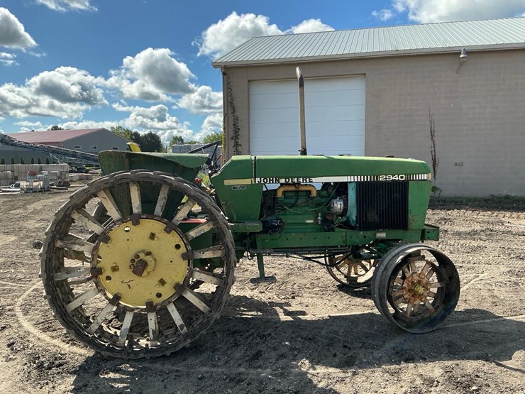 john-deere-2940-image-8