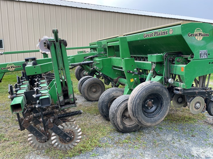 #7102-•-great-plains-grain-drill-no-till-drill-image-49