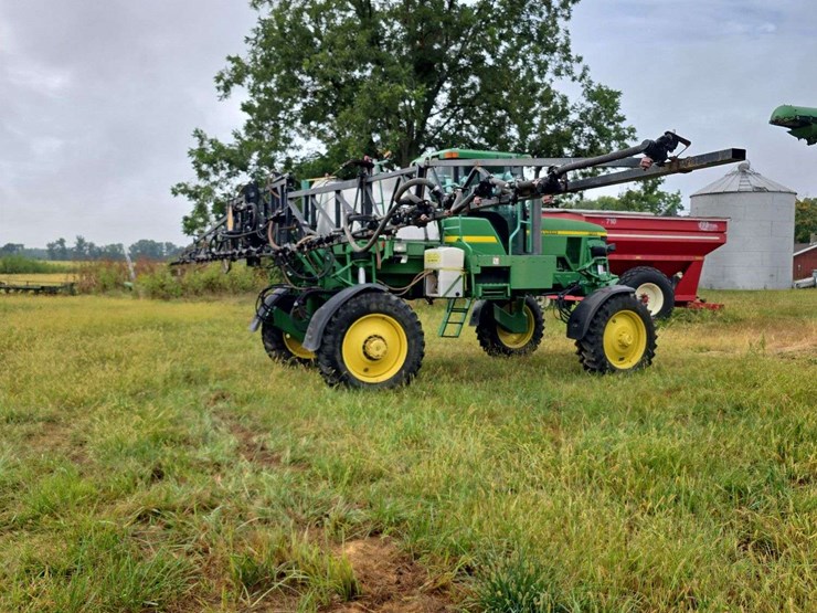 2000-john-deere-4700-image-46