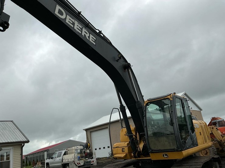 2007-john-deere-270-image-25