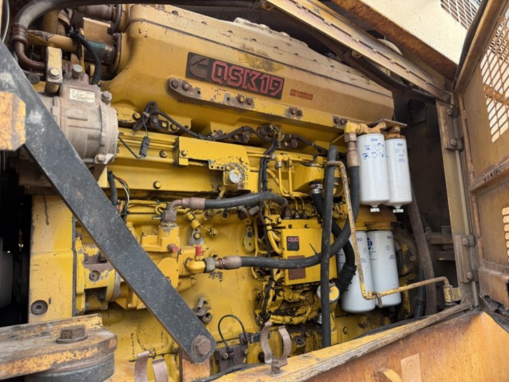 komatsu-wa600-image-64