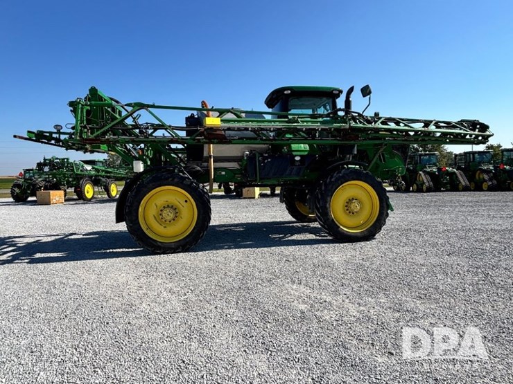 2014-john-deere-r4038-image-10