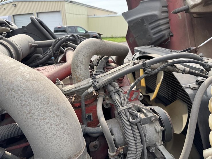 2014-international-prostar-image-75