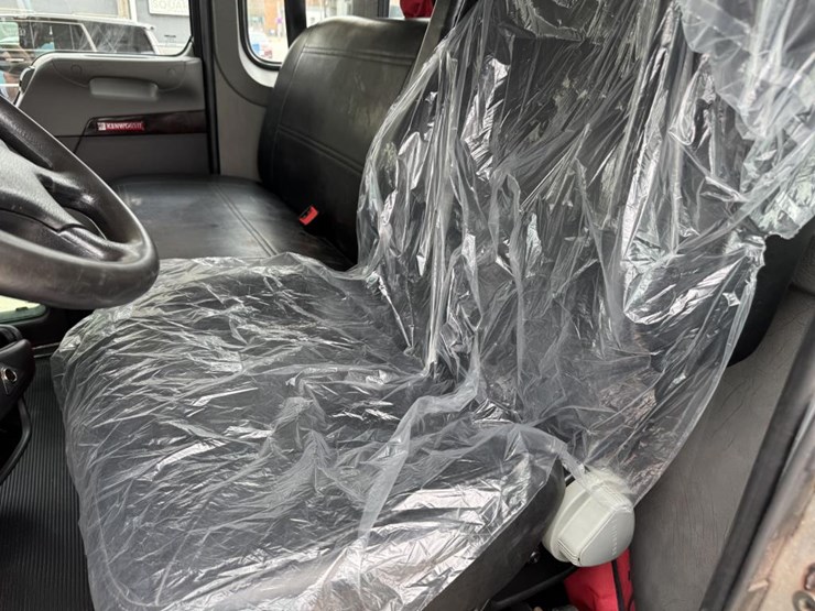 2019-kenworth-t270-image-57