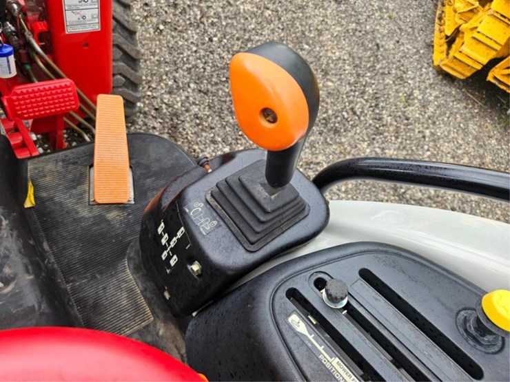2006-new-holland-250tl-image-29