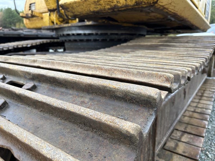 komatsu-pc270-lc-image-77