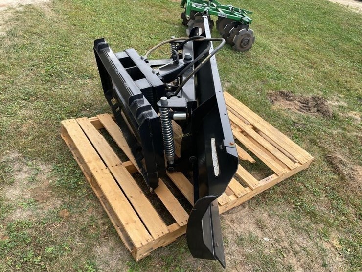 mg-universal-attach-dozer-blade-image-5