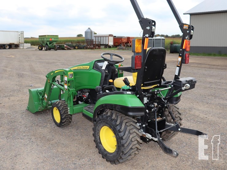 2021-john-deere-1025r-image-7