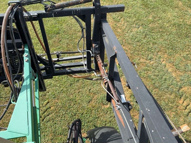 2000-john-deere-4700-image-13