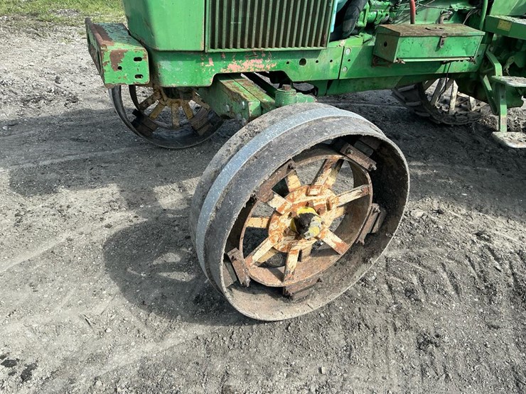 john-deere-2940-image-13