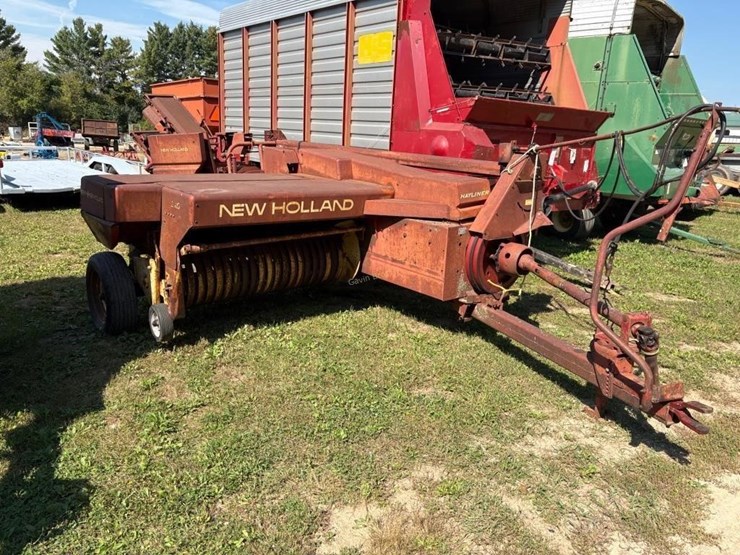 new-holland-310-image-2