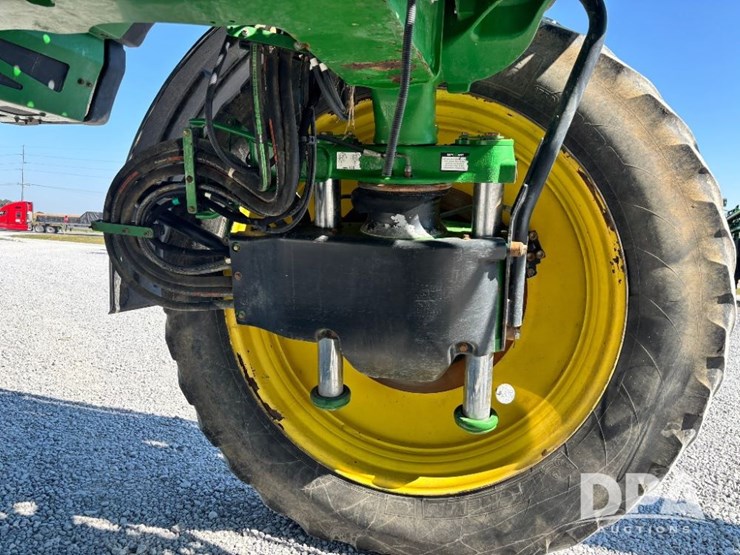 2017-john-deere-r4038-image-51