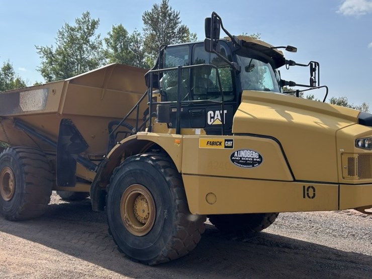 caterpillar-745-image-7