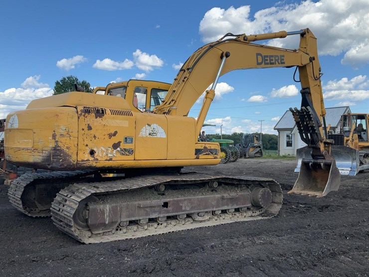 deere-200-lc-image-67