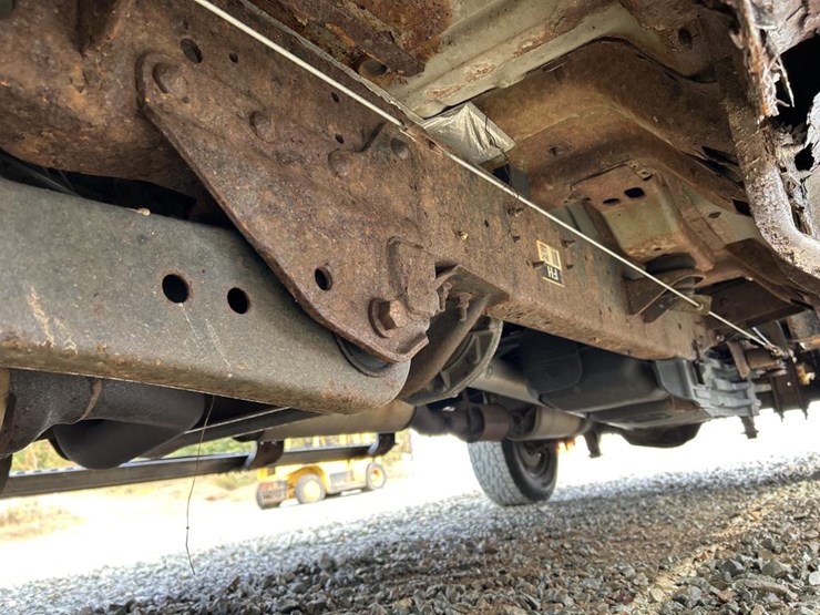 2011-ford-f250-image-27
