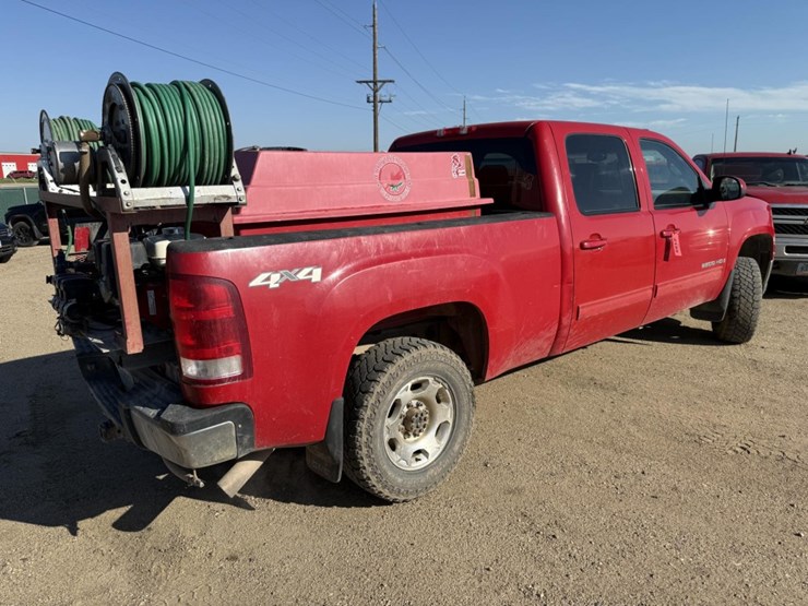 2008-gmc-sierra-2500hd-image-9
