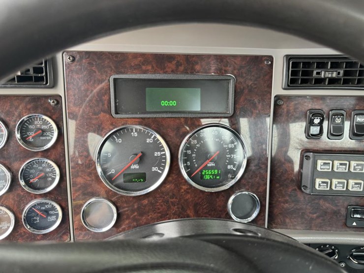2019-kenworth-t270-image-73