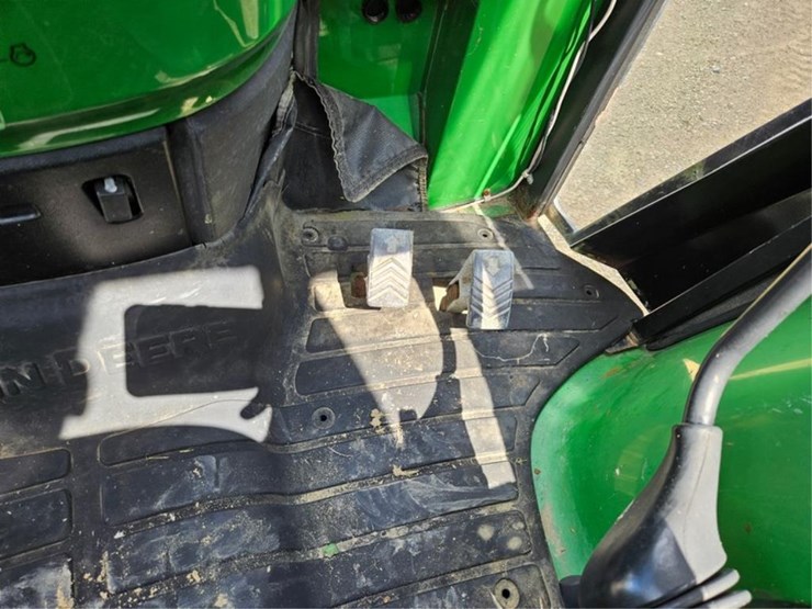 john-deere-4720-image-37