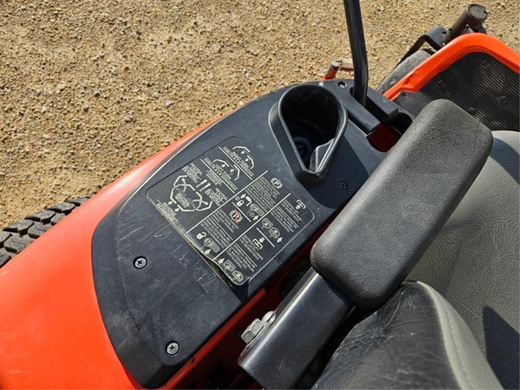 kubota-zd326-image-20