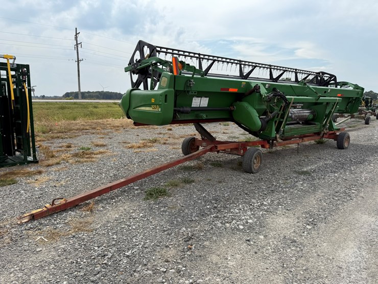 john-deere-925d-image-1