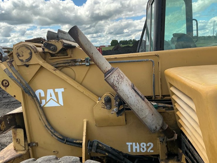 caterpillar-th82-image-33