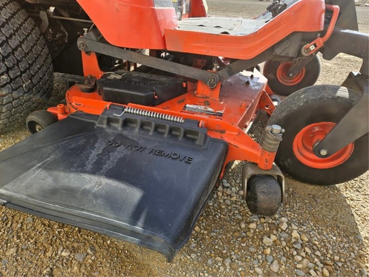 kubota-zd326-image-10