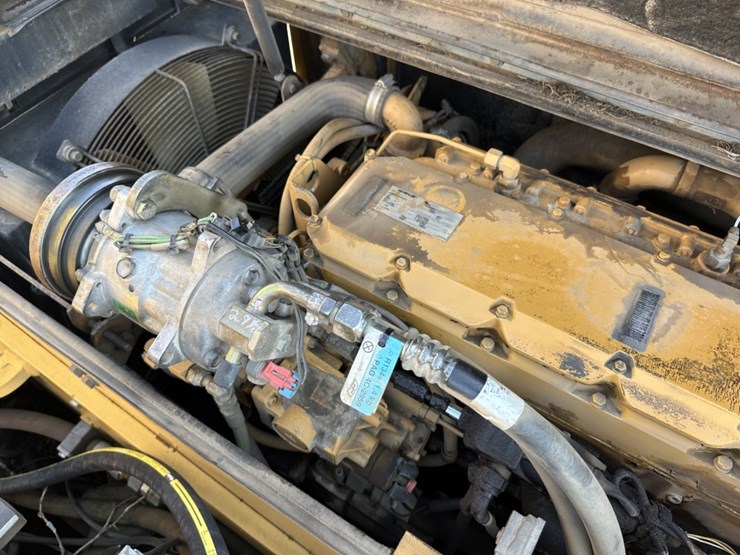 2001-caterpillar-m320-image-30