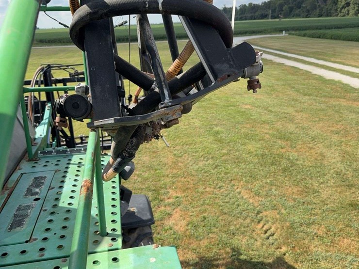 2000-john-deere-4700-image-9
