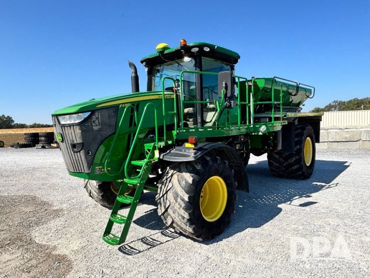 2019-john-deere-f4365-image-1