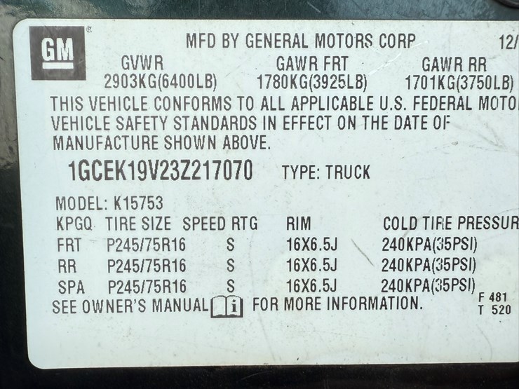 2003-chevrolet-silverado-image-33