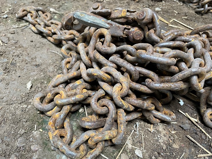 #7163-•-(2)-chains-image-5