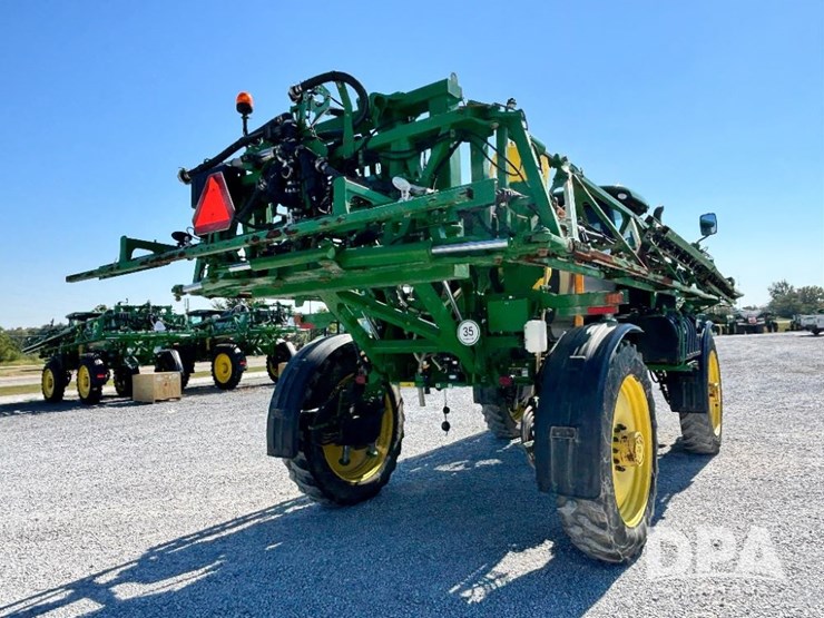 2017-john-deere-r4038-image-8