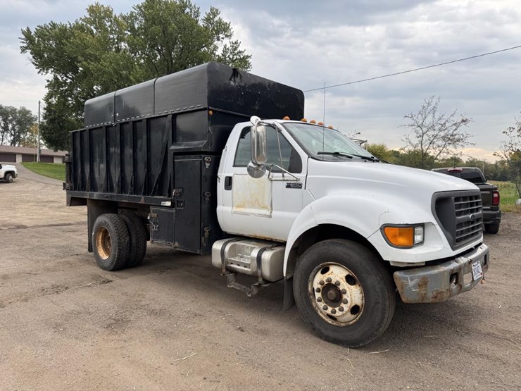 2003-ford-f650-image-7