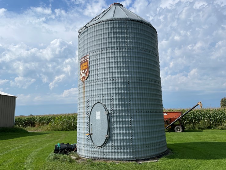 #7111-•-behlen-galvanized-grain-bin-image-2