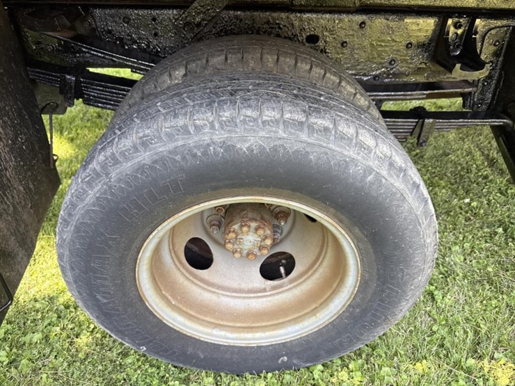 2001-chevrolet-3500-image-42