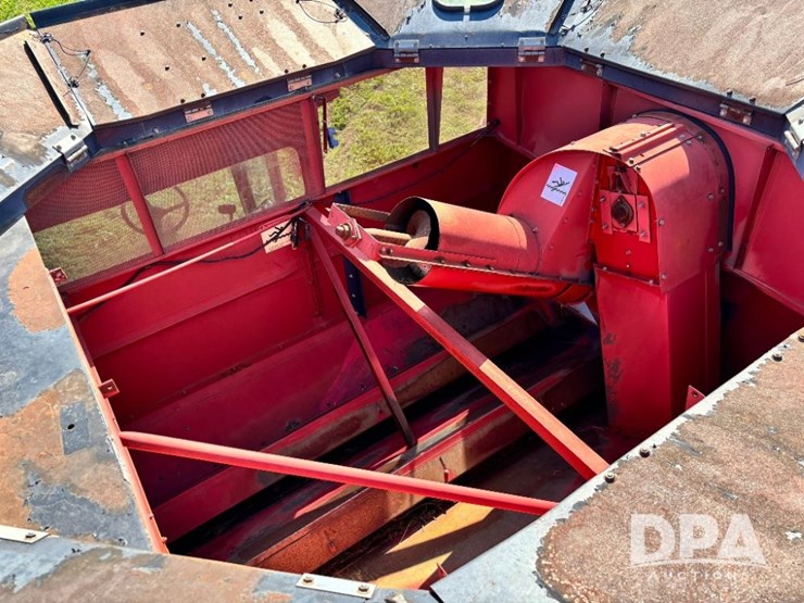 case-ih-1680-image-54