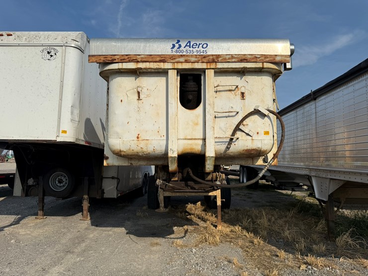 1978-clement-dump-trailer-image-3