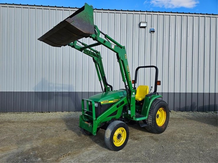 2000-john-deere-4400-image-9