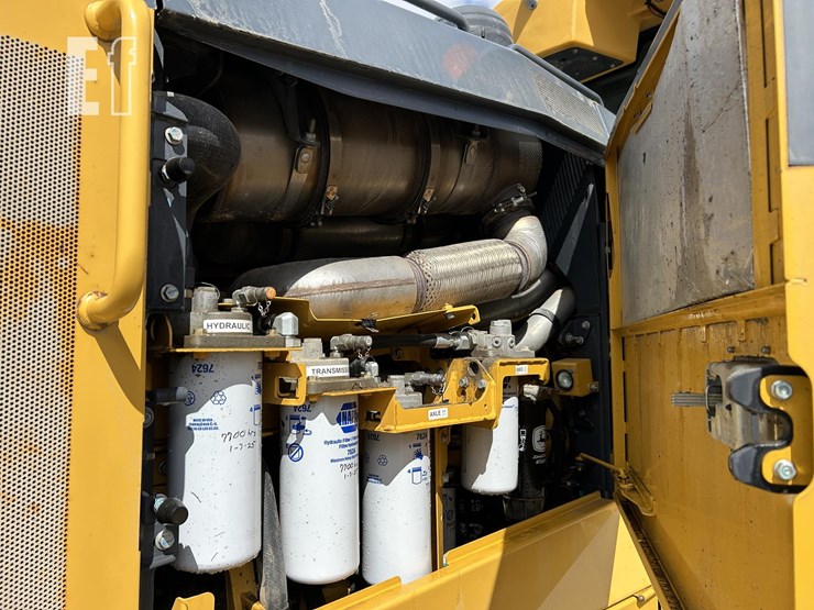 2018-deere-872gp-image-52