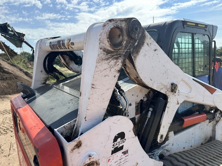 2019-bobcat-t650-image-13