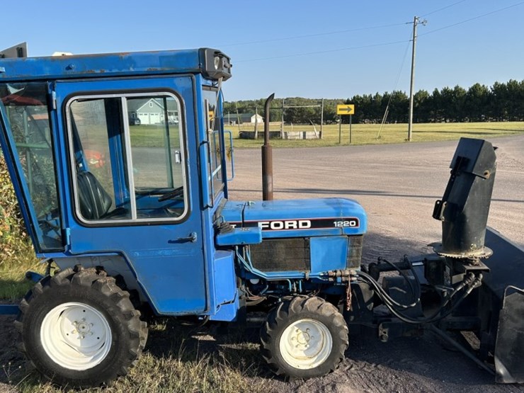 ford-1220-image-6