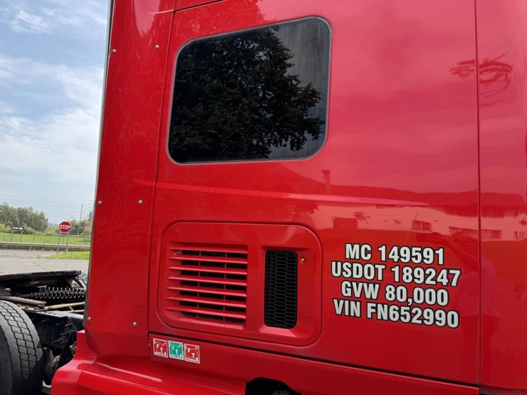 2014-international-prostar-image-28