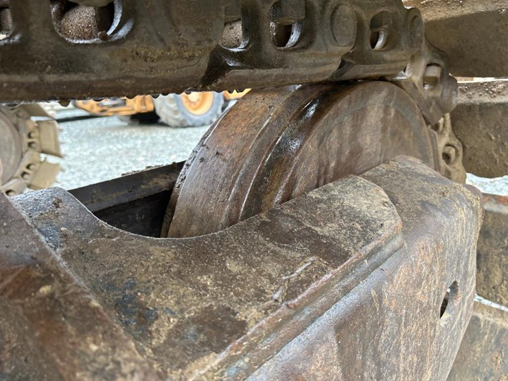 komatsu-pc270-lc-image-75