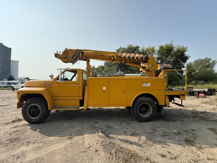 1980-ford-f800-image-3