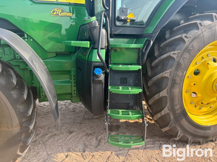 2024-john-deere-8r-250-image-9