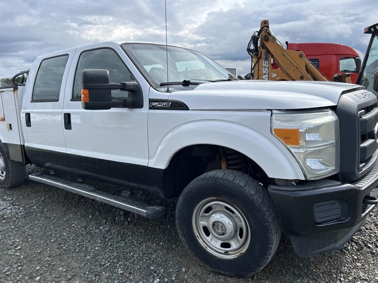 2011-ford-f250-image-10