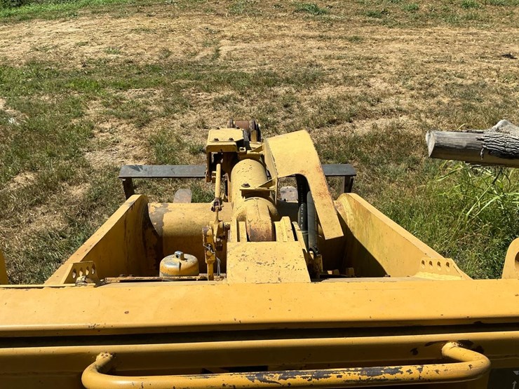 caterpillar-943-image-49