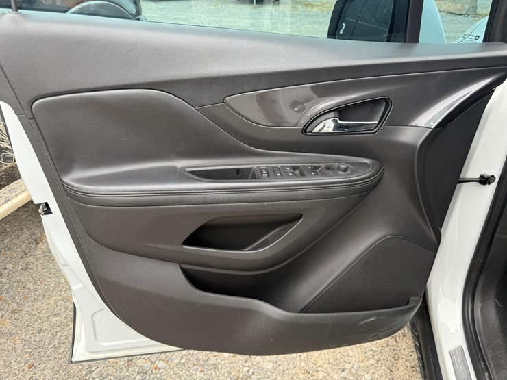 2019-buick-encore-image-15